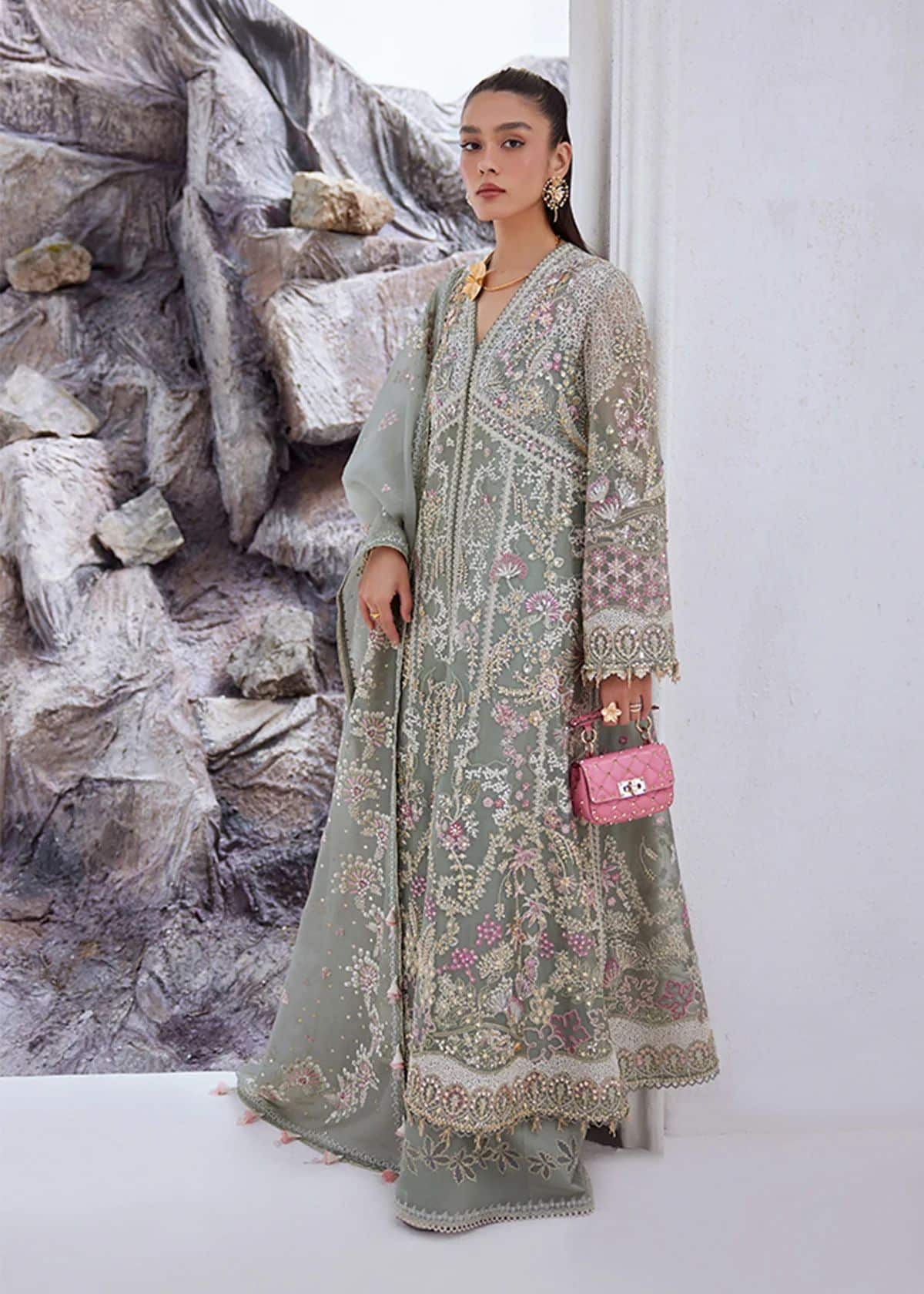 Suffuse by Sana Yasir Freeshia collection