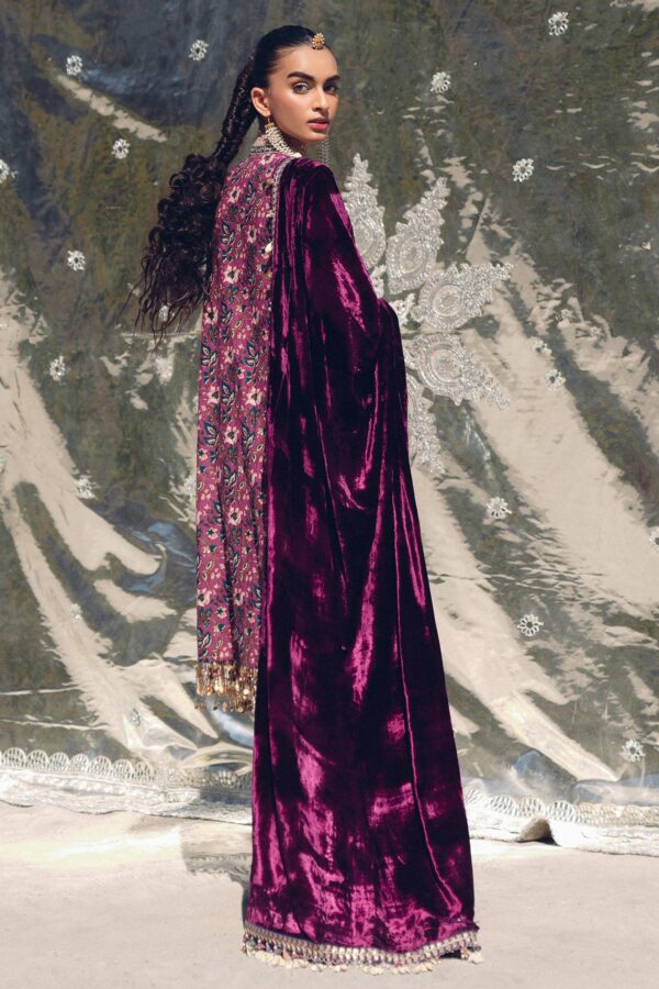 Sana Safinaz winter shawl collection 2024 uk