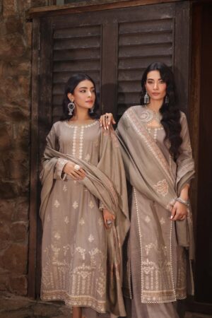 noor by Saadia Asad winter collection