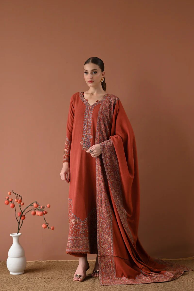 designer lawn suits by Zaib