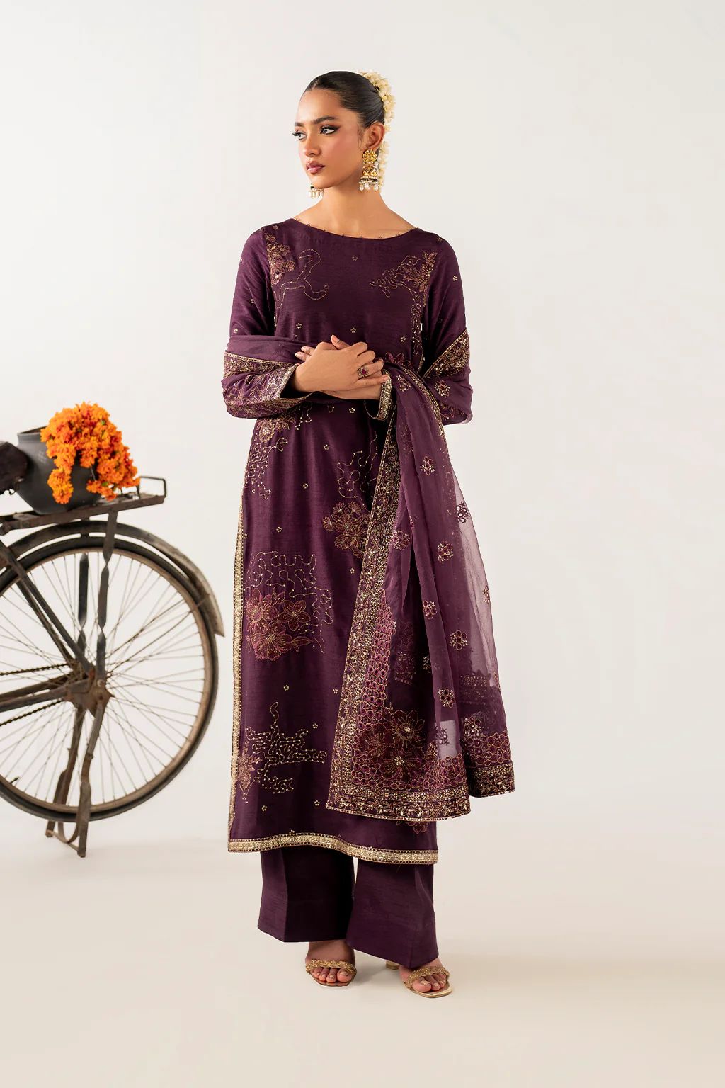 Iznik raw silk collection