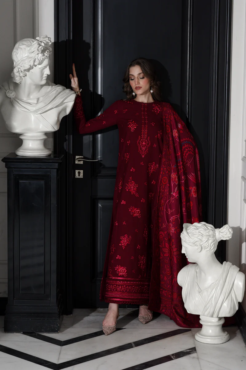 MAROON LUXURY EMBROIDERED KARANDI SET